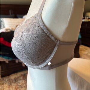 Victoria's Secret Gray Lace Bra Full Coverage NWOT
